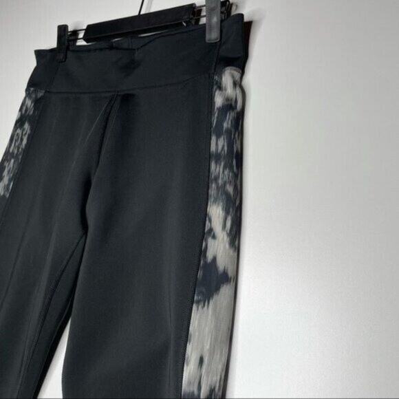 Adidas Womens Leggings Size M Capri Black Mid Rise Athletic Workout Active - Picture 7 of 13